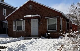 2BR SINGLE FAMILY, REDONE, YARD, PARKING