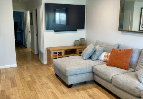 2703 W MEADOWWOOD