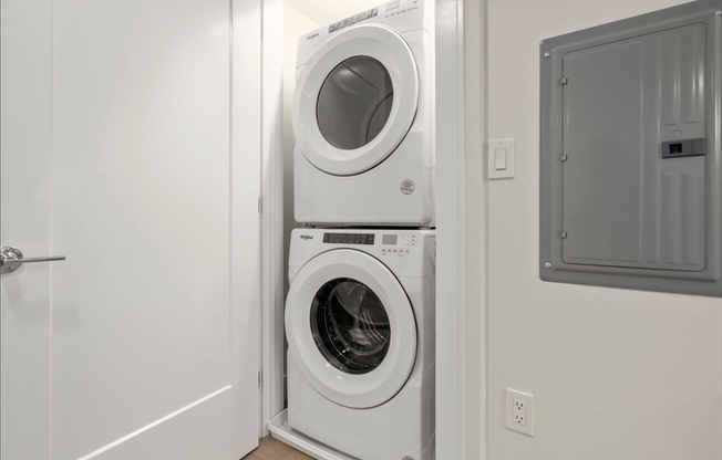 2 beds, 2 baths, 1,114 sqft, $3,950, Unit 402