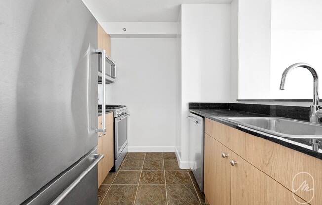 1 bed, 1 bath, $5,200, Unit 19G