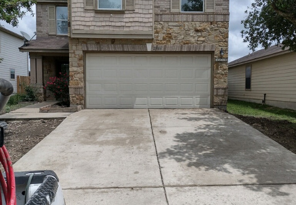 2746 PERKINS PL