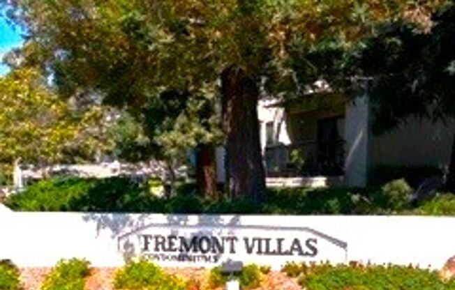 Great Condo in Desirable Fremont ***Move-in Special***