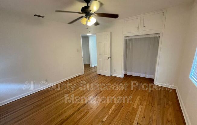 2 beds, 1 bath, $2,275