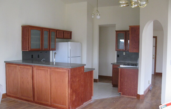 3 beds, 2 baths, $1,850