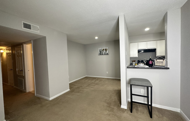 3 beds, 2 baths, 1,096 sqft, $1,399