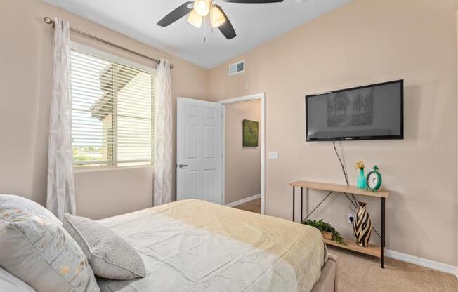 3 beds, 2 baths, 1,268 sqft, $1,750