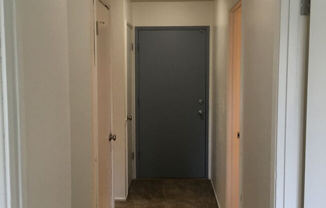 2 beds, 2 baths, 847 sqft, $1,550, Unit 15