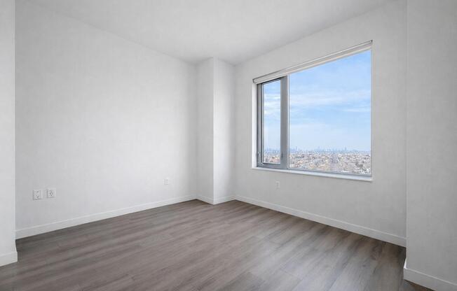 1 bed, 1 bath, $3,358, Unit 18J