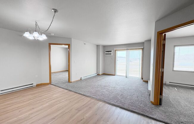 2 beds, 2 baths, 1,057 sqft, $1,165, Unit 2213-102