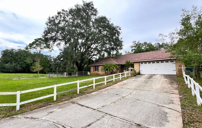 Charming 3-Bedroom Home for Nature Lovers