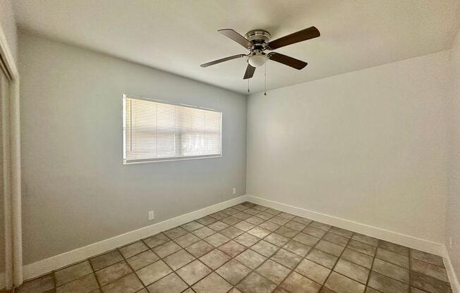 1 bed, 1 bath, $1,650, Unit A-7- 4300 Seagrape Drive