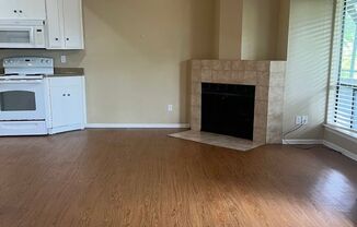 Studio, 1 bath, 500 sqft, $1,400, Unit 117