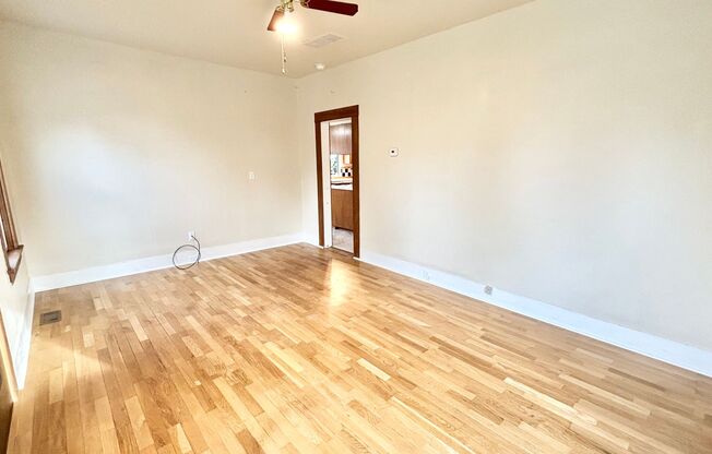 Character-Rich 1912 Home in North Portland – Spacious 2 Bed / 1 Bath