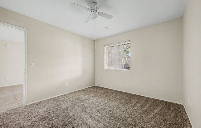 2 beds, 2 baths, $1,395, Unit # 1086