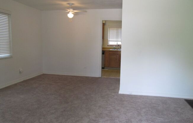 Great 3 bed/1bath Ranch style home