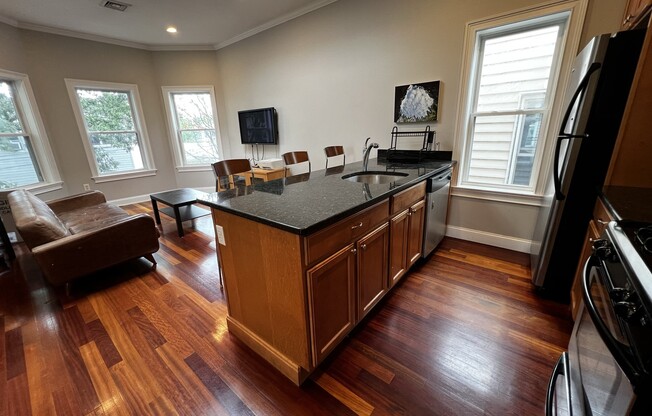 2 beds, 1.5 baths, 960 sqft, $3,600, Unit 3