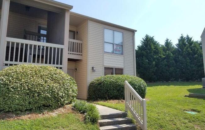 Beautiful 1 Bed 1 Bath  Condo/Town Home For Rent In Carmel Village in Charlotte, NC