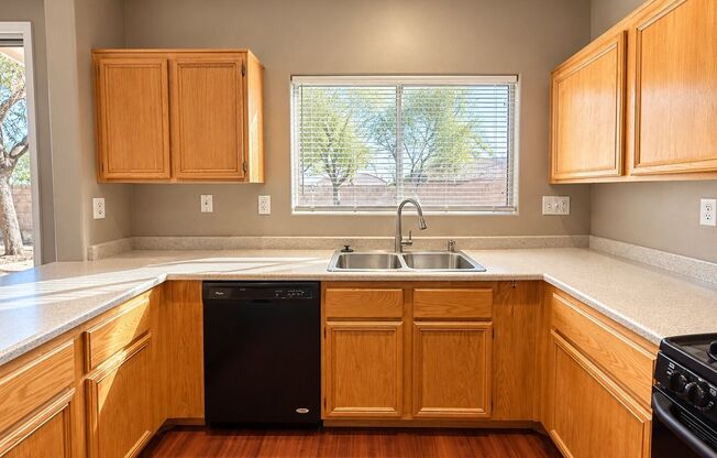 3 beds, 2.5 baths, $2,250