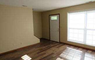 2 beds, 1.5 baths, $775