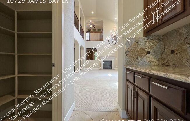 10729 JAMES BAY LN