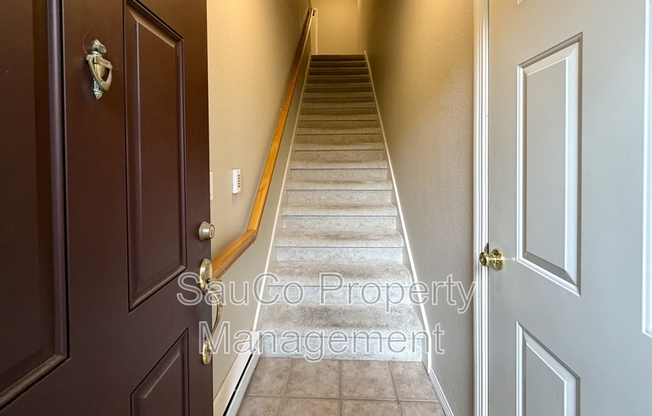 1231 NE HORIZON LOOP
