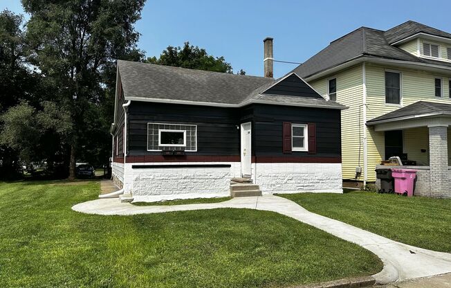 Totally Updated and Renovated 2 Bedroom Home Near Downtown Elkhart