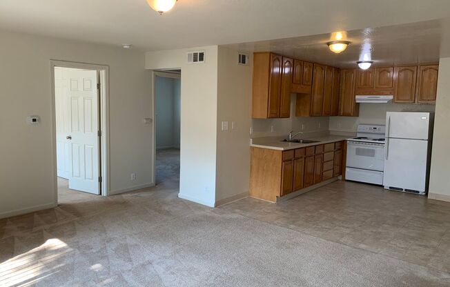 2 beds, 1 bath, $2,490