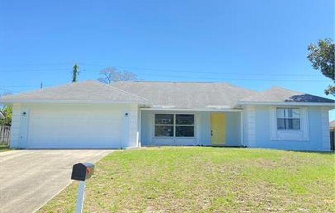 Beautiful 3 Bedroom House in Quiet Ormond Beach Neighborhood