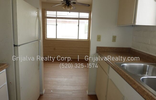 2 beds, 1 bath, 830 sqft, $795, Unit 1427