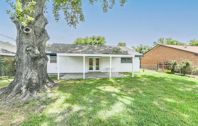 5514 VICKITA DR