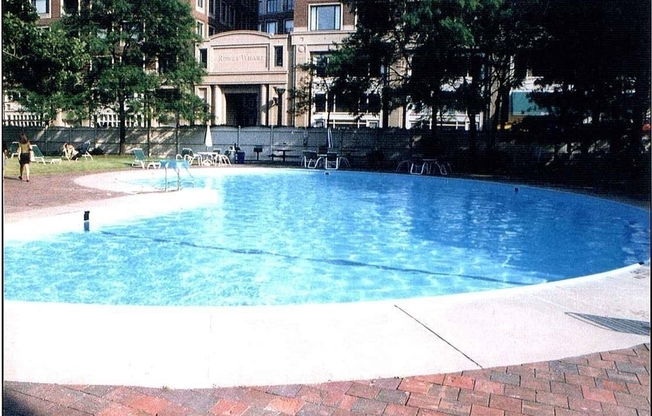 1 bed, 1 bath, 863 sqft, $4,000, Unit 40E