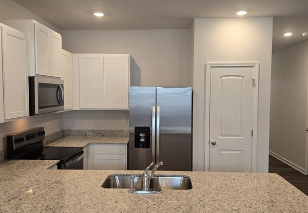 10 SWEETSPIRE DR