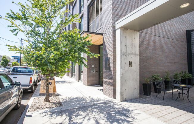 1 bed, 1 bath, 606 sqft, $1,495, Unit 409