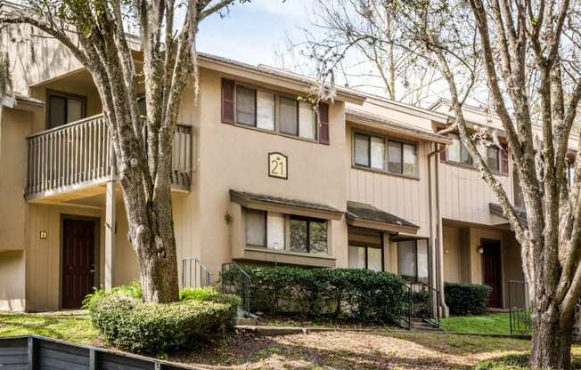 Exterior view of apartment at Laurel Grove Apartment Homes, Orange Park, 32073