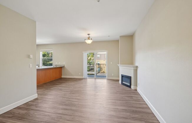 2 beds, 2 baths, 966 sqft, $1,795, Unit 302