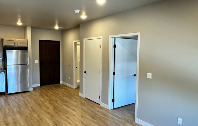 1 bed, 1 bath, 624 sqft, $900, Unit 205