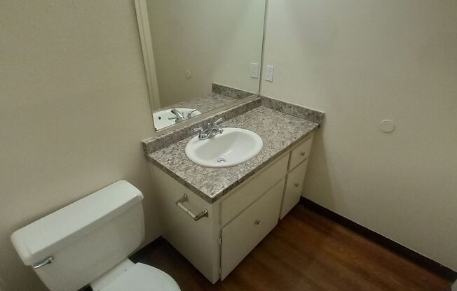 2 beds, 2 baths, 969 sqft, $1,550, Unit 25-132