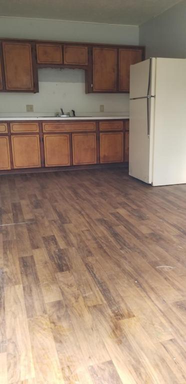 1 bed, 1 bath, 400 sqft, $650