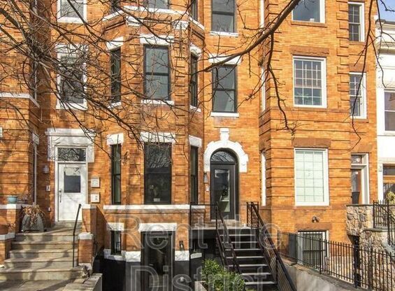 1239 KENYON ST NW