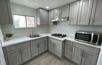 Cozy 1 Bed, 1 Bath Studio - ALL UTILITIES INCLUDED