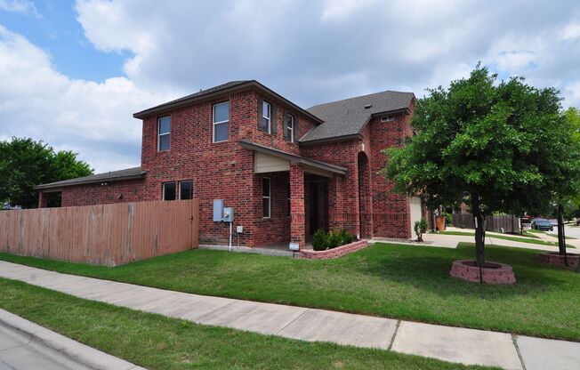 Great home on corner lot in Retreat at Tech Ridge!