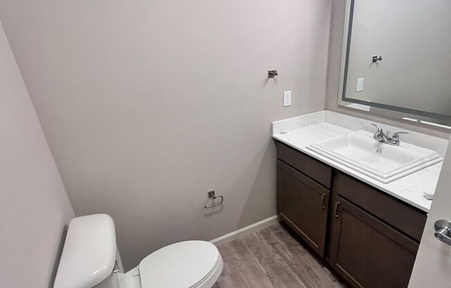 Studio, 1 bath, $995, Unit 01