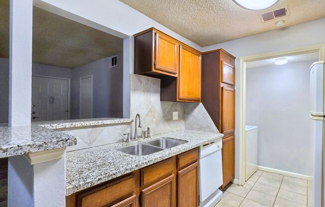 1 bed, 1 bath, $1,045