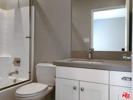 10560 Santa Monica Blvd Apt 205