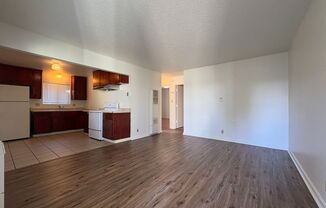 2 beds, 1 bath, $1,650, Unit 704