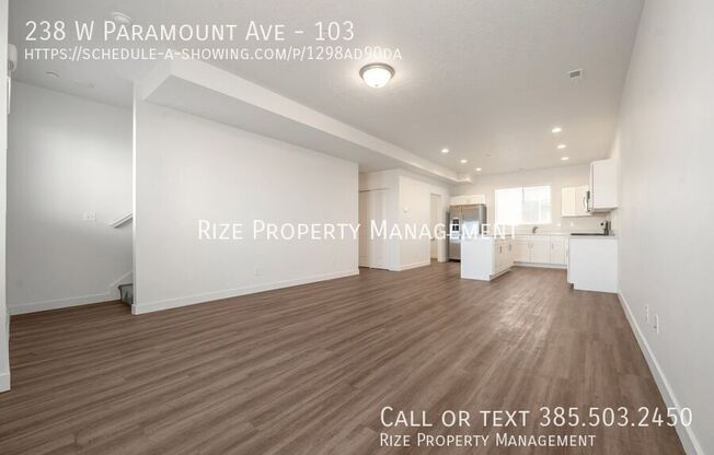 238 W PARAMOUNT AVE