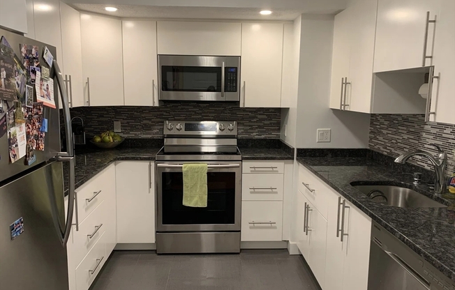 2 beds, 1 bath, 975 sqft, $3,950, Unit 506