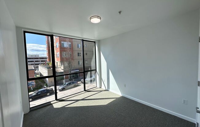 1 bed, 1 bath, 648 sqft, $1,899, Unit Unit 301