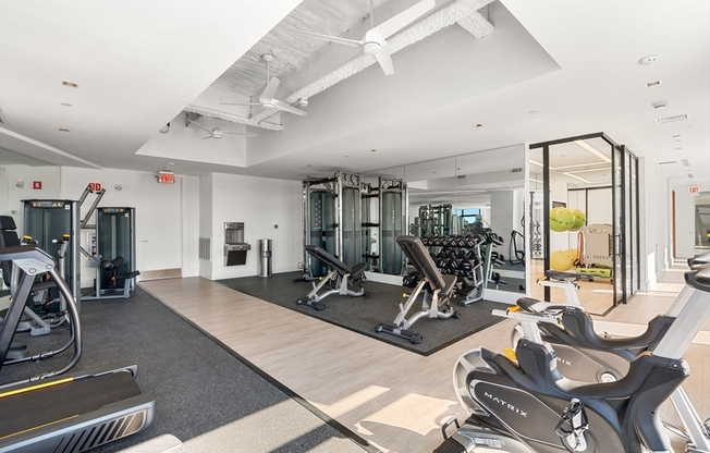 2 beds, 2 baths, 902 sqft, $4,500, Unit 710