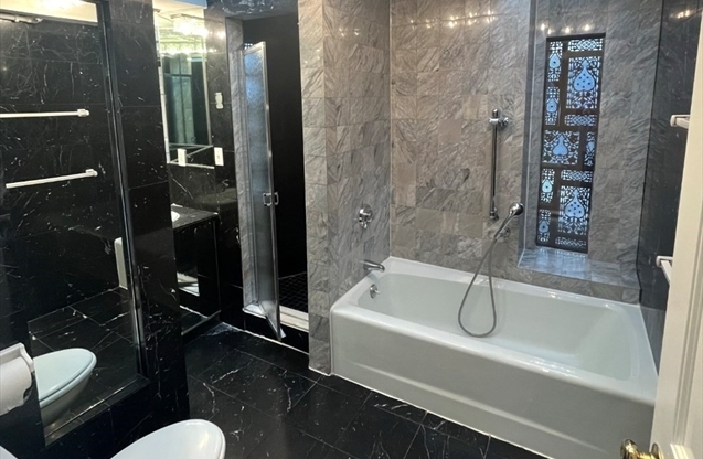 2 beds, 3 baths, $6,300, Unit PHR